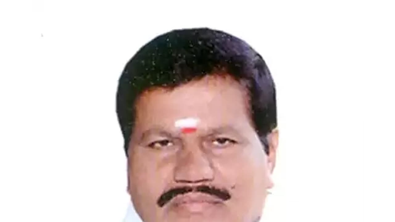 தமிழக சட்டப் பேரவையில் காலியிடம் 22 ஆக உயர்ந்தது …. சூலூருக்கும் சேர்த்து இடைத் தேர்தல் நடைபெறுமா ? தமிழக சட்டப் பேரவையில் காலியிடம் 22 ஆக உயர்ந்தது …. சூலூருக்கும் சேர்த்து இடைத் தேர்தல் நடைபெறுமா ?