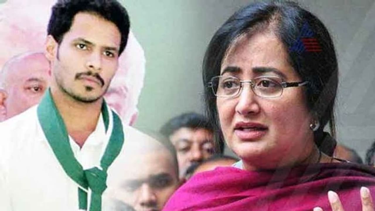 मांड्या में फंसे कुमारस्वामी के बेटे निखिल, सुमलता से मिल रही कड़ी टक्कर