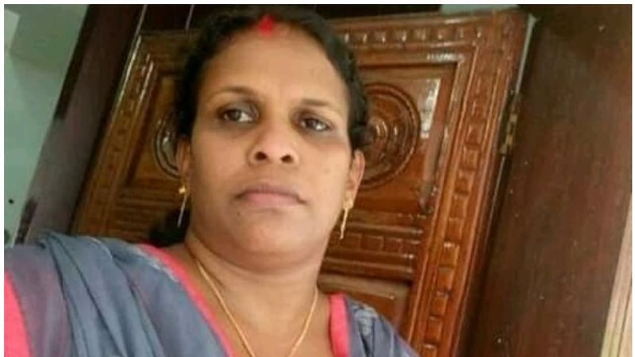 നാട്ടുകാരില് നിന്നും തട്ടിയത് ലക്ഷങ്ങള്; യുവതിക്കായി പൊലീസ് അന്വേഷണം ഊര്ജ്ജിതമാക്കി നാട്ടുകാരില് നിന്നും തട്ടിയത് ലക്ഷങ്ങള്; യുവതിക്കായി പൊലീസ് അന്വേഷണം ഊര്ജ്ജിതമാക്കി