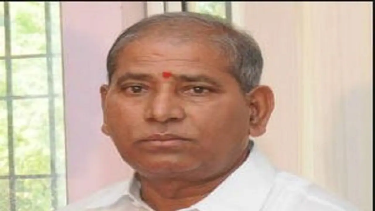 ಬಿಜೆಪಿ ಮೊದಲ ಪಟ್ಟಿ: ಕೊಪ್ಪಳ ಹಾಲಿ ಸಂಸದ ಸಂಗಣ್ಣ ಕರಡಿಗೆ ಟಿಕೆಟ್ ಇಲ್ಲ? ಬಿಜೆಪಿ ಮೊದಲ ಪಟ್ಟಿ: ಕೊಪ್ಪಳ ಹಾಲಿ ಸಂಸದ ಸಂಗಣ್ಣ ಕರಡಿಗೆ ಟಿಕೆಟ್ ಇಲ್ಲ?