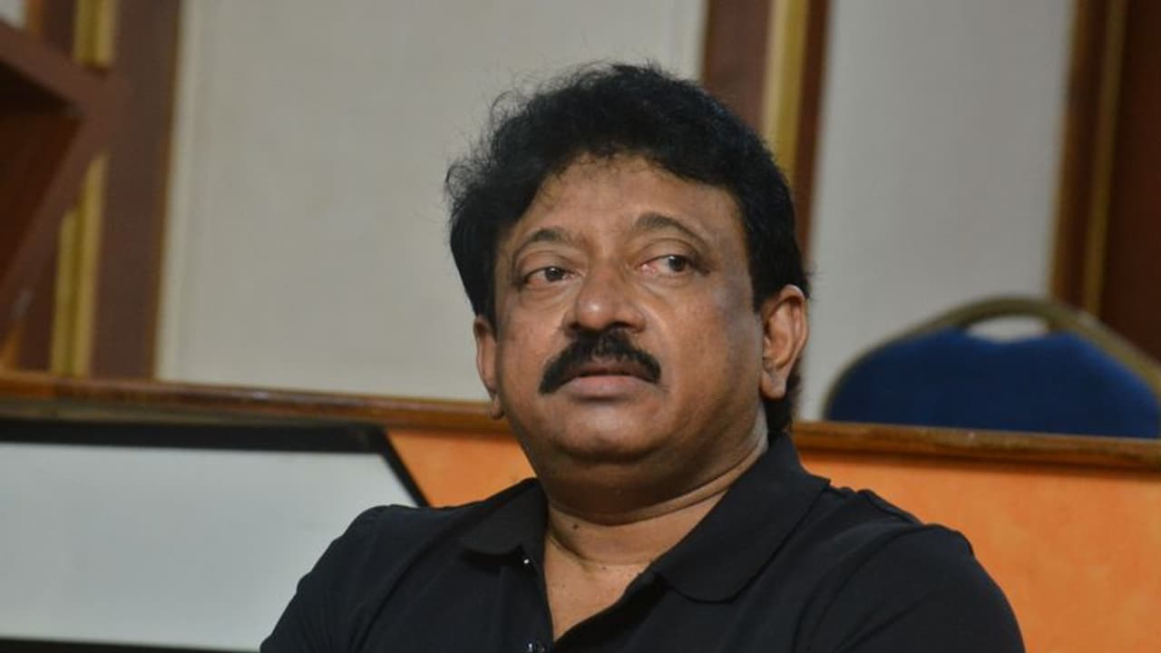 వంగవీటి రాధాని కెలికిన వర్మ.. సారీ సారీ అంటూ ట్వీట్! వంగవీటి రాధాని కెలికిన వర్మ.. సారీ సారీ అంటూ ట్వీట్!