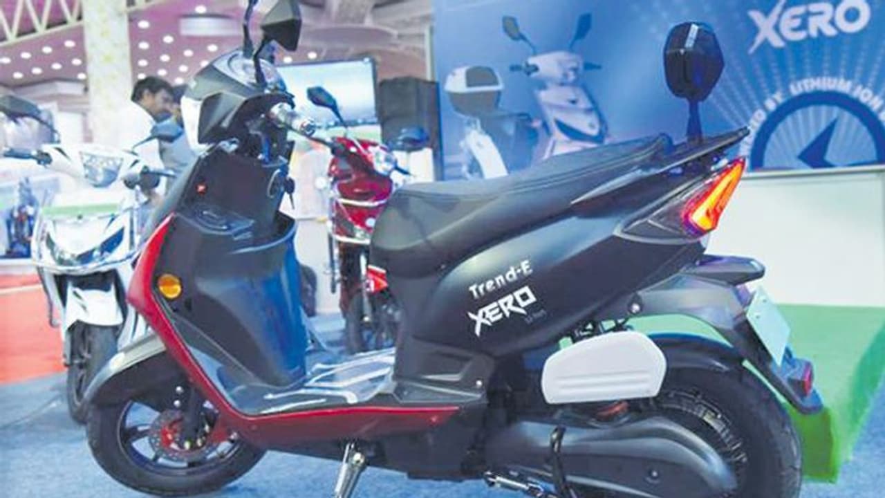 అత్యంత చౌకైన ఎలక్ట్రిక్ స్కూటర్ విడుదల.... కేవలం రూ.1100 లకే బుకింగ్ అత్యంత చౌకైన ఎలక్ట్రిక్ స్కూటర్ విడుదల.... కేవలం రూ.1100 లకే బుకింగ్