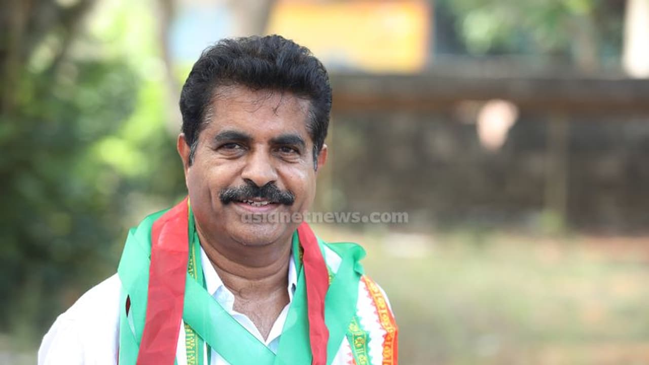 'അപ്പുക്കുട്ടന്മാരോടാണ്'; രാഹുൽ ഗാന്ധിയെ അയോഗ്യനാക്കിയ ദിവസം ദില്ലിയിലുണ്ടായിരുന്നില്ലെന്ന് അടൂർ പ്രകാശ് എംപി 'അപ്പുക്കുട്ടന്മാരോടാണ്'; രാഹുൽ ഗാന്ധിയെ അയോഗ്യനാക്കിയ ദിവസം ദില്ലിയിലുണ്ടായിരുന്നില്ലെന്ന് അടൂർ പ്രകാശ് എംപി