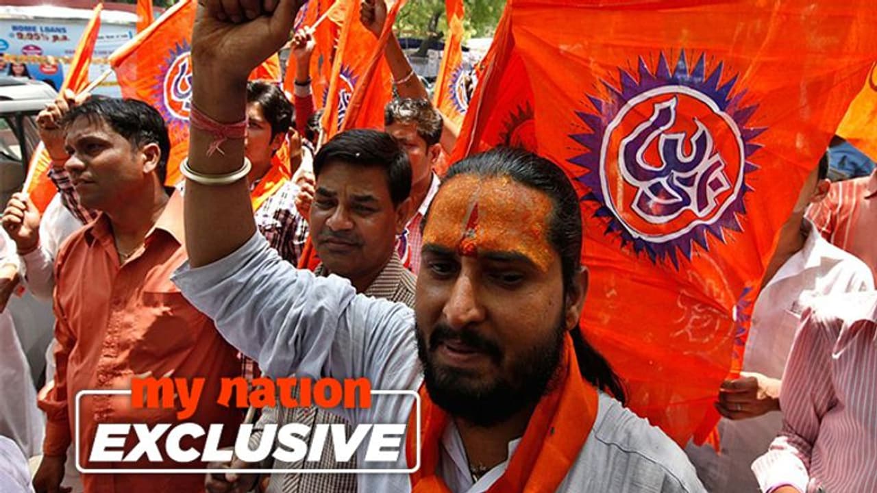 500 Bajrang Dal activists who joined Trinamool make ghar wapasi