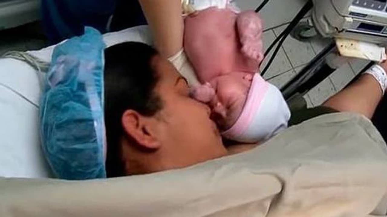 വയറ്റിലുള്ളത് ഇരട്ടക്കുഞ്ഞുങ്ങളാണ്; പക്ഷേ അതിലൊന്ന് വളരുന്നത് വയറ്റിൽ കിടക്കുന്ന ഭ്രൂണത്തിന്റെ വയറ്റിൽ... വയറ്റിലുള്ളത് ഇരട്ടക്കുഞ്ഞുങ്ങളാണ്; പക്ഷേ അതിലൊന്ന് വളരുന്നത് വയറ്റിൽ കിടക്കുന്ന ഭ്രൂണത്തിന്റെ വയറ്റിൽ...