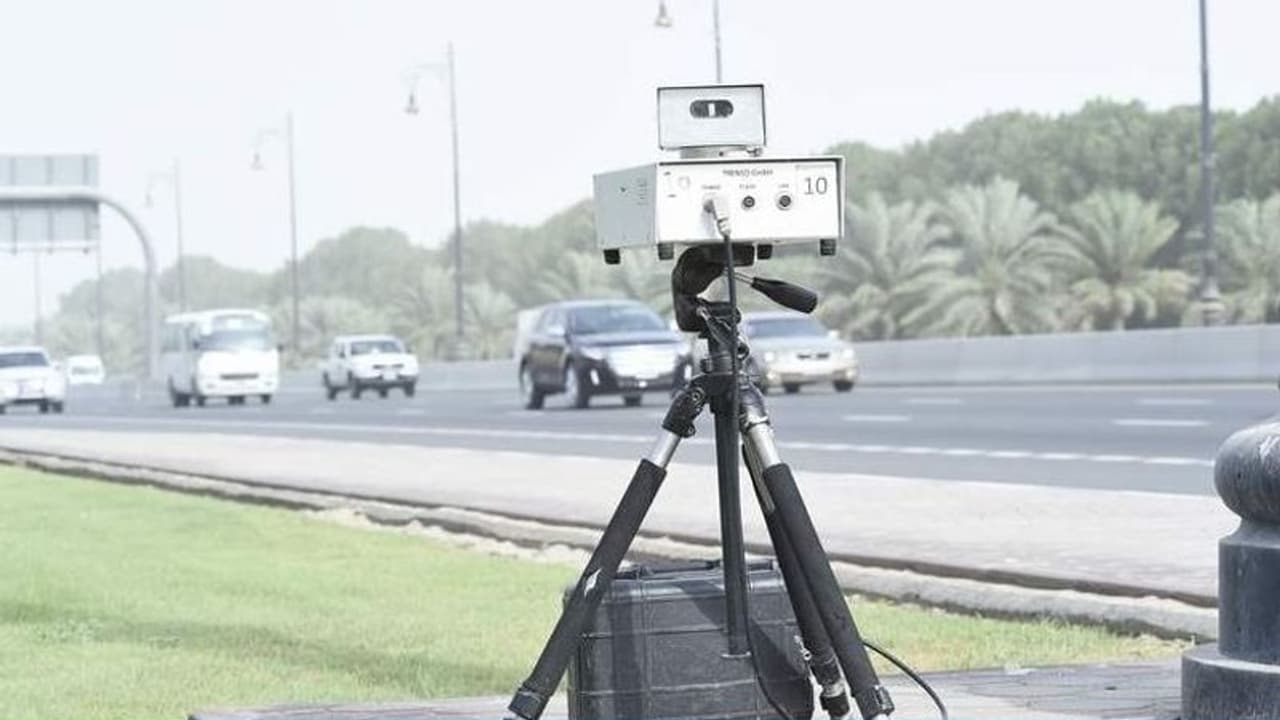 മുന് ഭാര്യയുടെ വാഹനം ഓടിച്ച് യുവാവ് വരുത്തിവെച്ചത് 18 ലക്ഷത്തിന്റെ ട്രാഫിക് ഫൈന്; കേസ് കോടതിയില് മുന് ഭാര്യയുടെ വാഹനം ഓടിച്ച് യുവാവ് വരുത്തിവെച്ചത് 18 ലക്ഷത്തിന്റെ ട്രാഫിക് ഫൈന്; കേസ് കോടതിയില്