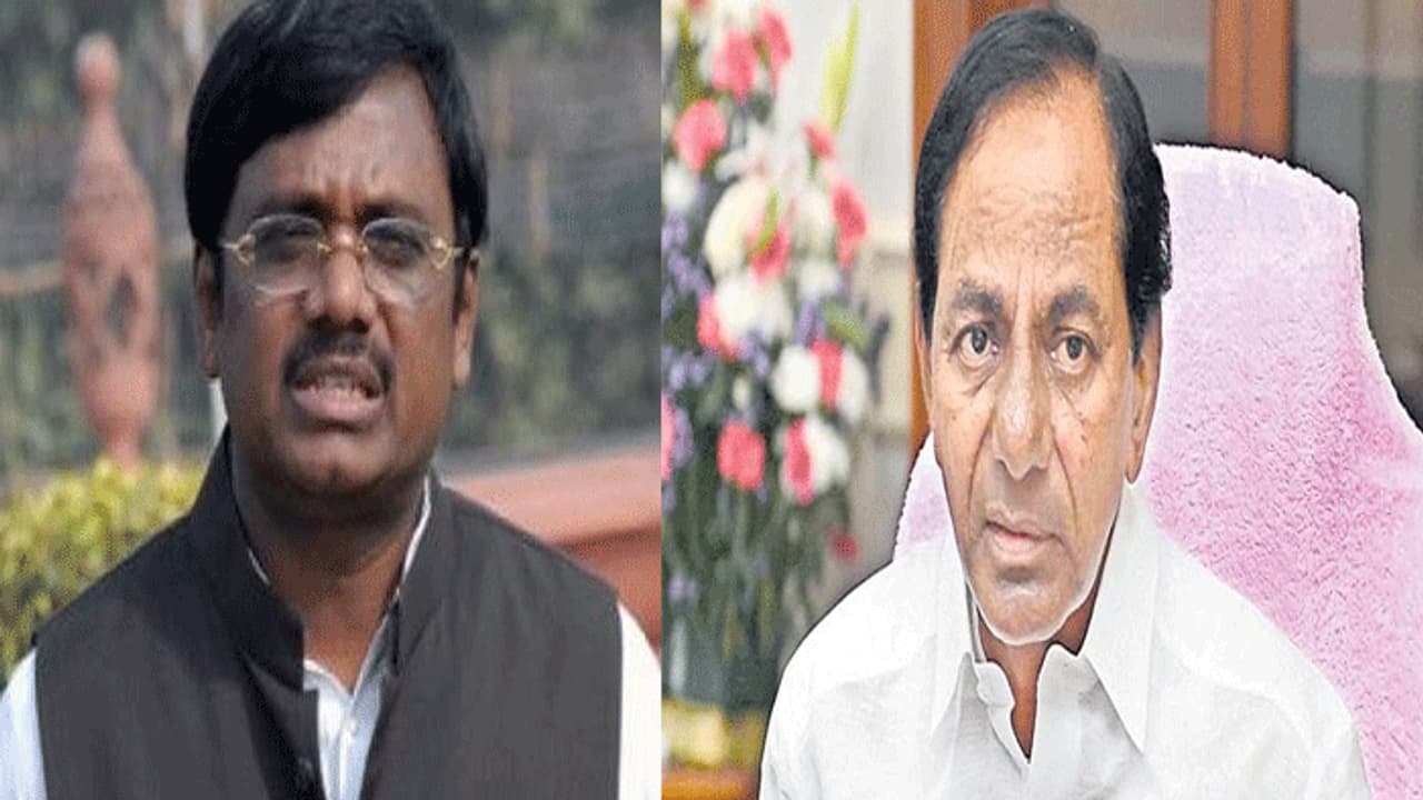 కేసీఆర్ వన్ మ్యాన్ రూల్ ని అడ్డుకోవాలి, లేకపోతే ప్రమాదం: మాజీ ఎంపీ వివేక్ ఫైర్ కేసీఆర్ వన్ మ్యాన్ రూల్ ని అడ్డుకోవాలి, లేకపోతే ప్రమాదం: మాజీ ఎంపీ వివేక్ ఫైర్