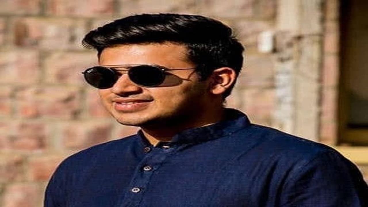 ದಕ್ಷಿಣದಲ್ಲಿ 'ಸೂರ್ಯ' ಉದಯಿಸಲು ಕಾರಣ?: ಏನಿದೆ ಮೋದಿ ಶಾ ಹೂರಣ? ದಕ್ಷಿಣದಲ್ಲಿ 'ಸೂರ್ಯ' ಉದಯಿಸಲು ಕಾರಣ?: ಏನಿದೆ ಮೋದಿ ಶಾ ಹೂರಣ?