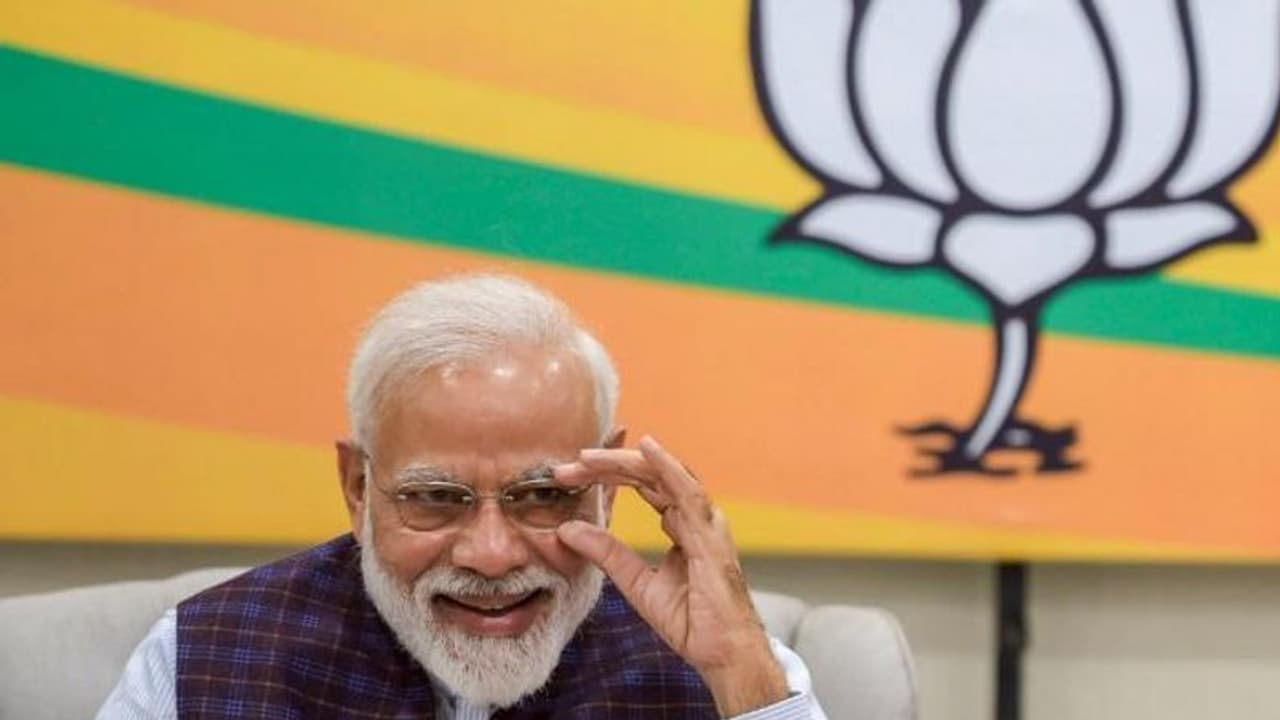 മോദിയുടെ ശോഭ മങ്ങിയാൽ ബദൽ ഈ നേതാവ് ? മോദിയുടെ ശോഭ മങ്ങിയാൽ ബദൽ ഈ നേതാവ് ?