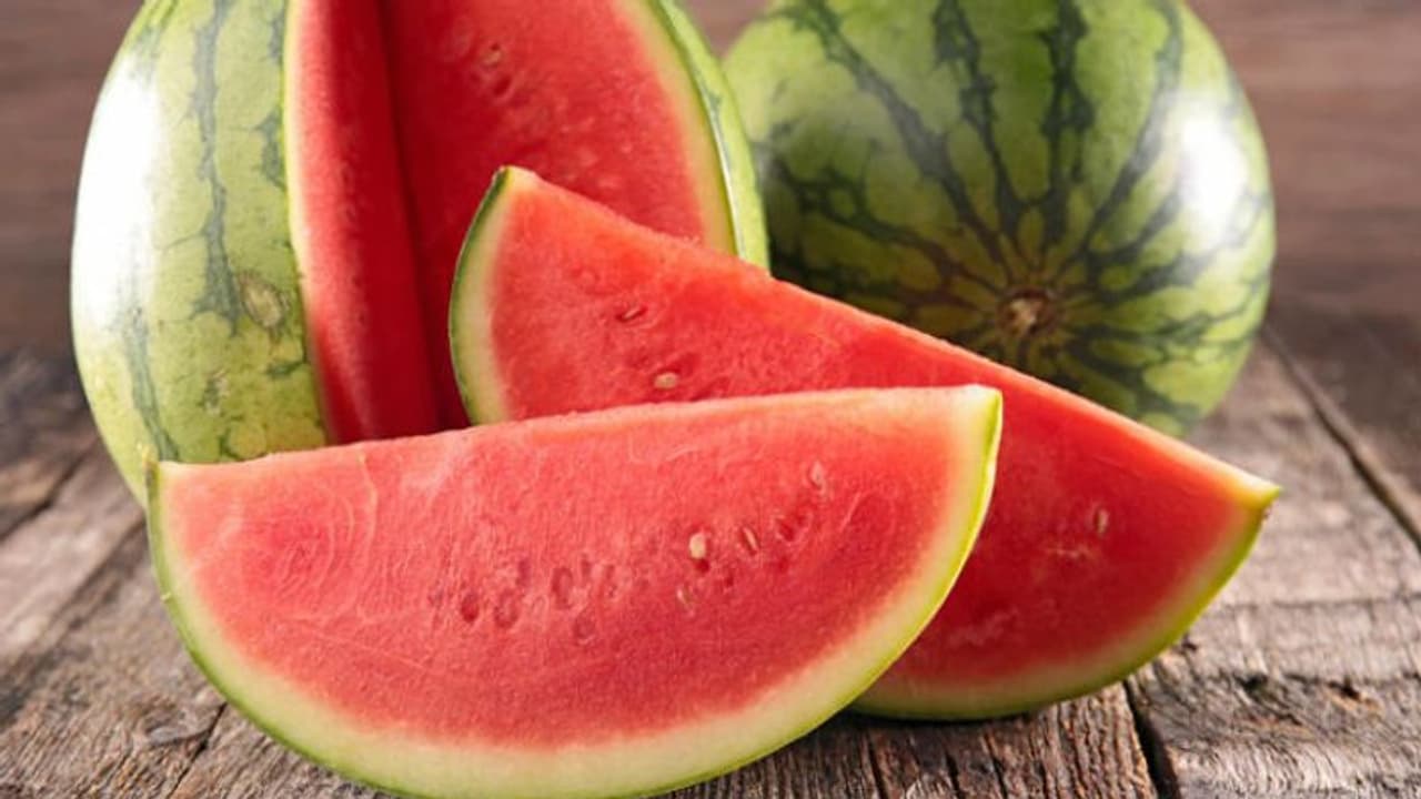 തണ്ണിമത്തനില് വിഷം കുത്തിവയ്ക്കുന്നുണ്ടോ?; വായിക്കേണ്ട കുറിപ്പ്... തണ്ണിമത്തനില് വിഷം കുത്തിവയ്ക്കുന്നുണ്ടോ?; വായിക്കേണ്ട കുറിപ്പ്...