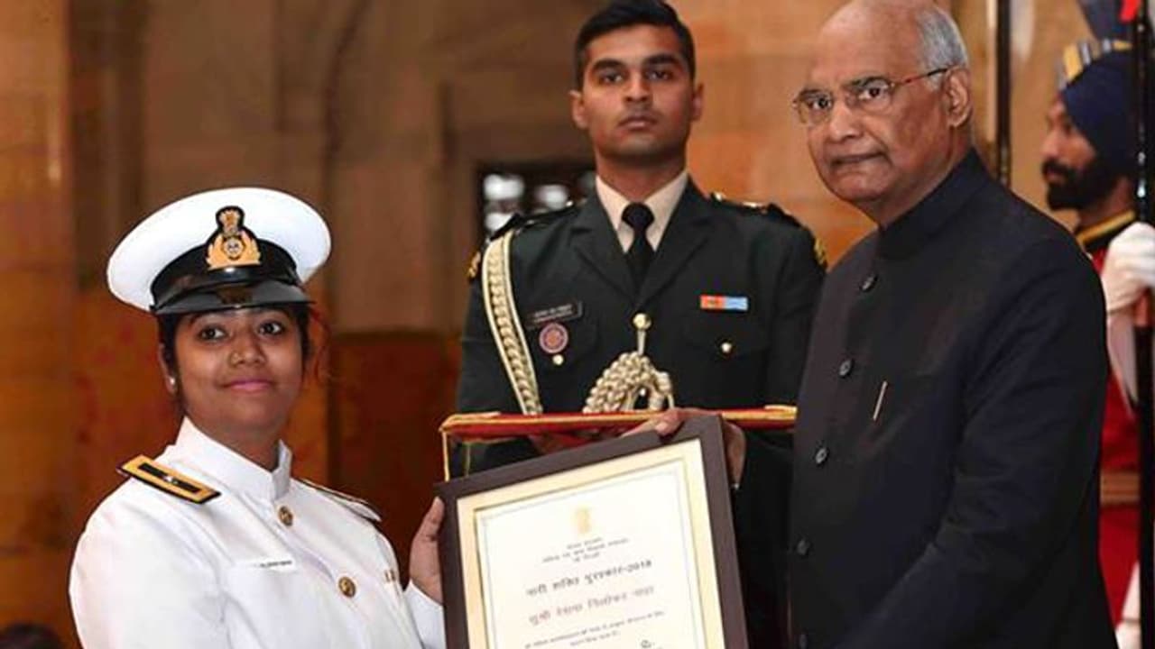 ഇതാണ്, ഇന്ത്യയിലെ ആദ്യ വനിതാ മറൈന് പൈലറ്റ് .. ഇതാണ്, ഇന്ത്യയിലെ ആദ്യ വനിതാ മറൈന് പൈലറ്റ് ..