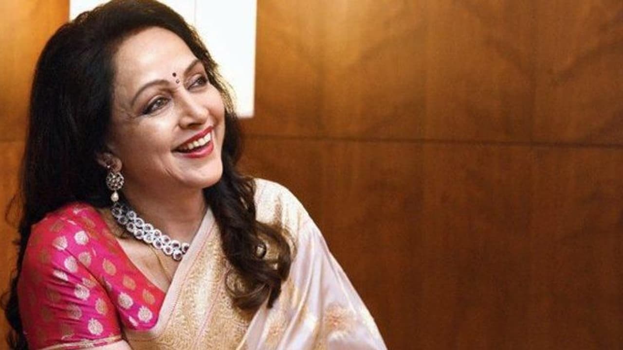 നരേന്ദ്രമോദി വീണ്ടും തെരഞ്ഞെടുക്കപ്പെട്ടില്ലെങ്കില് രാജ്യത്തിന് ആപത്ത്: ഹേമമാലിനി നരേന്ദ്രമോദി വീണ്ടും തെരഞ്ഞെടുക്കപ്പെട്ടില്ലെങ്കില് രാജ്യത്തിന് ആപത്ത്: ഹേമമാലിനി