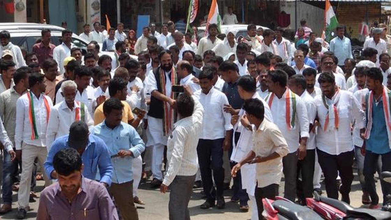 బీజేపీ చరిత్ర వక్రీకరిస్తోంది, రామ్ మాధవ్ ది వికారమైన స్టేట్మెంట్: విమోచన దినోత్సవ వేడుకల్లో ఉత్తమ్ ఫైర్ బీజేపీ చరిత్ర వక్రీకరిస్తోంది, రామ్ మాధవ్ ది వికారమైన స్టేట్మెంట్: విమోచన దినోత్సవ వేడుకల్లో ఉత్తమ్ ఫైర్