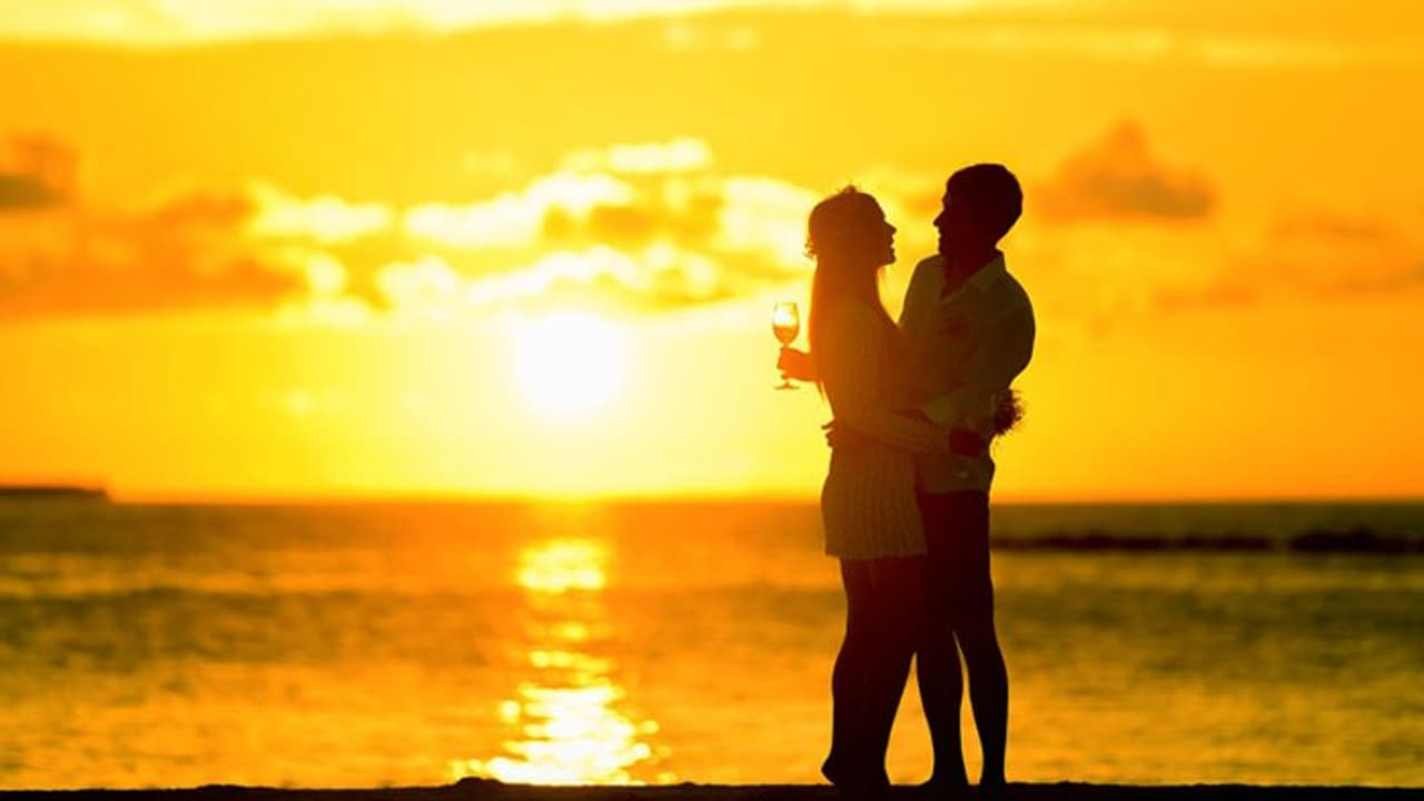 வாரத்துக்கு ஒரு காதல்... பிரபல நடிகரின் அந்தரங்க கதையை அவிழ்த்து விட்ட நண்பர்! வாரத்துக்கு ஒரு காதல்... பிரபல நடிகரின் அந்தரங்க கதையை அவிழ்த்து விட்ட நண்பர்!