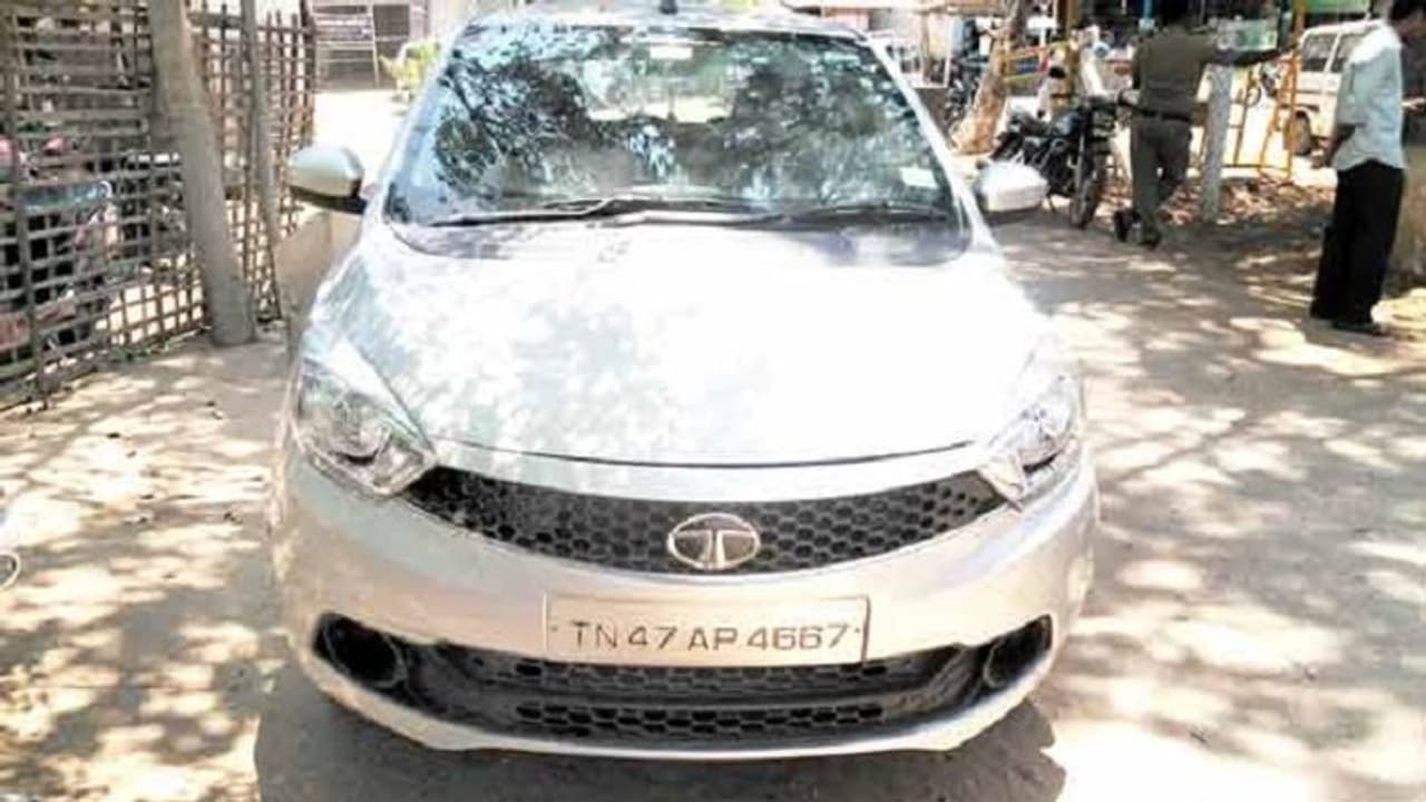 பறக்கும் படை அதிரடி சோதனை ! கிடைத்தது என்ன தெரியுமா ? பறக்கும் படை அதிரடி சோதனை ! கிடைத்தது என்ன தெரியுமா ?