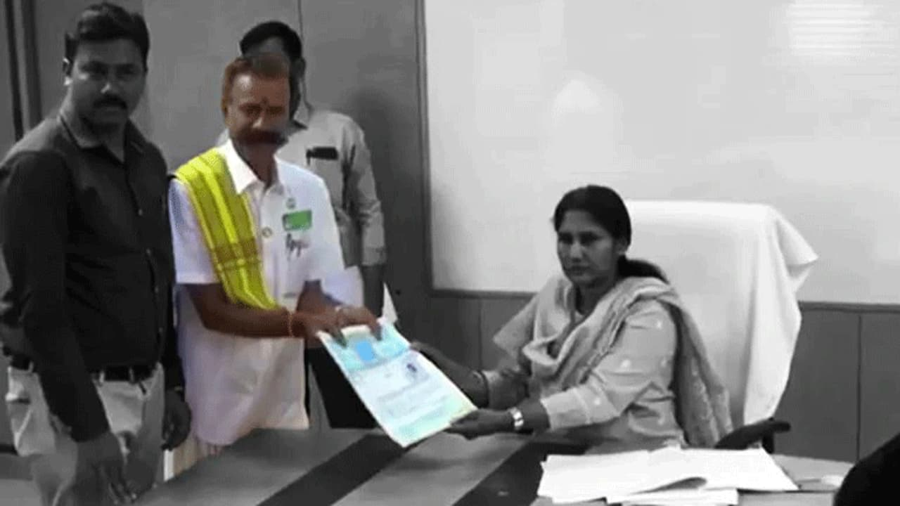 இதோ வந்துட்டாரு… தேர்தல் மன்னன் பத்மராஜன்…உள்ளாட்சி தேர்தலிலும் போட்டி