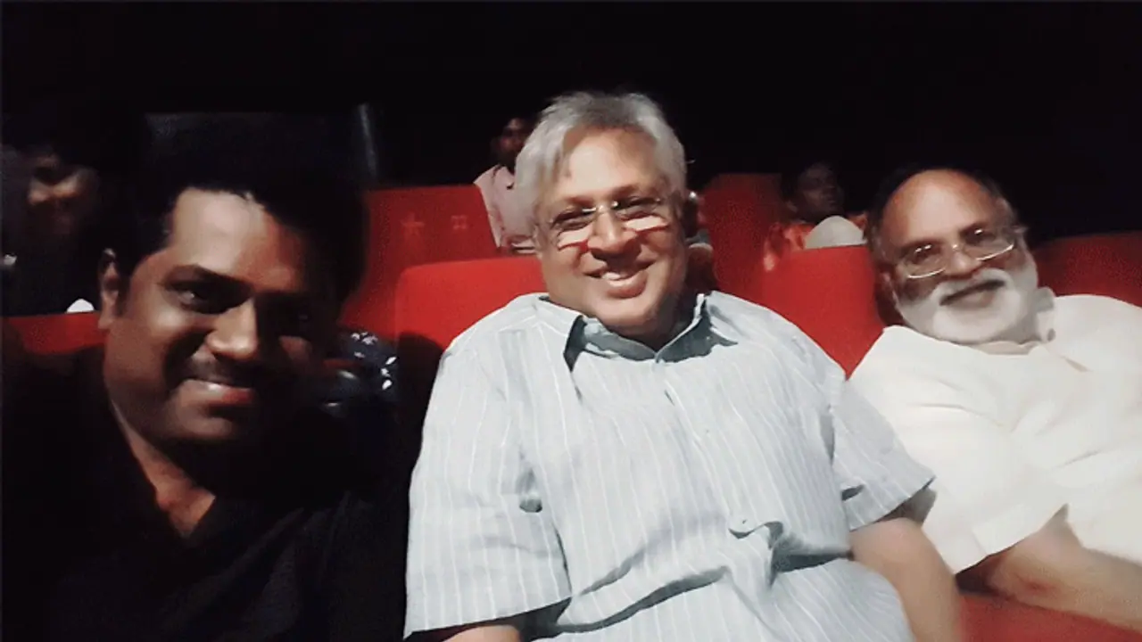 లక్ష్మీస్ ఎన్టీఆర్ సినిమా చూసిన ఉండవల్లి లక్ష్మీస్ ఎన్టీఆర్ సినిమా చూసిన ఉండవల్లి