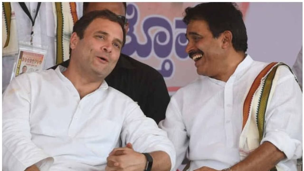 രാഹുൽഗാന്ധിയുടെ മത്സരം സിപിഎമ്മിനെതിരായാണെന്ന് പറയുന്നതിൽ അർത്ഥമില്ല: കെസി വേണുഗോപാൽ രാഹുൽഗാന്ധിയുടെ മത്സരം സിപിഎമ്മിനെതിരായാണെന്ന് പറയുന്നതിൽ അർത്ഥമില്ല: കെസി വേണുഗോപാൽ