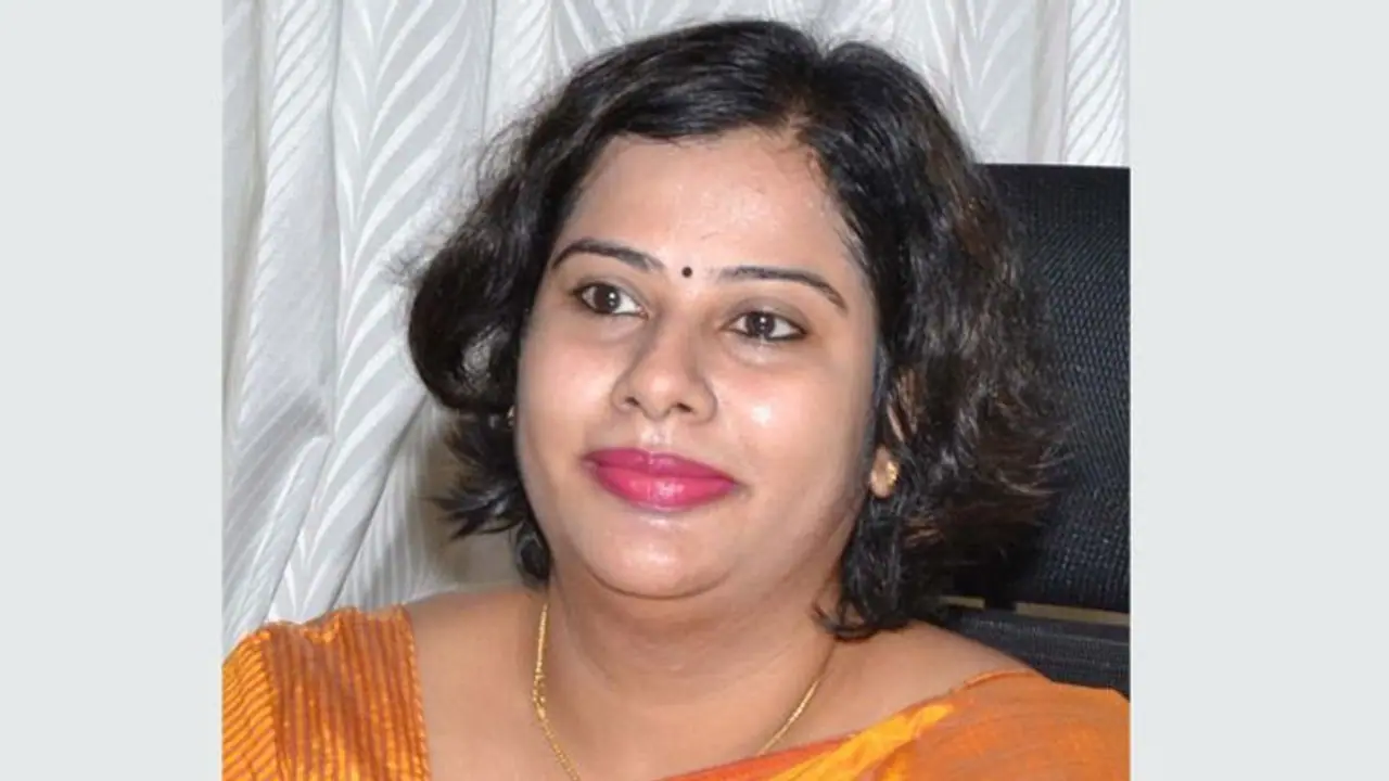 ಮಂಡ್ಯ ಡಿಸಿ ನೀಡಿದ ಮೂರು ಶಾಕ್ : ಮದನ್ ಮಂಡ್ಯ ಡಿಸಿ ನೀಡಿದ ಮೂರು ಶಾಕ್ : ಮದನ್