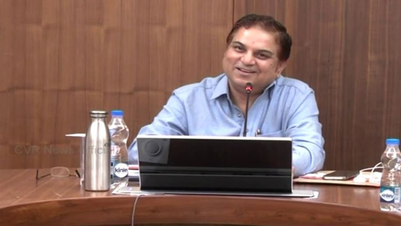 సీఈసీతో ఏపీ ప్రభుత్వ చీఫ్ సెక్రటరీ అనిల్ పునీఠ భేటీ సీఈసీతో ఏపీ ప్రభుత్వ చీఫ్ సెక్రటరీ అనిల్ పునీఠ భేటీ