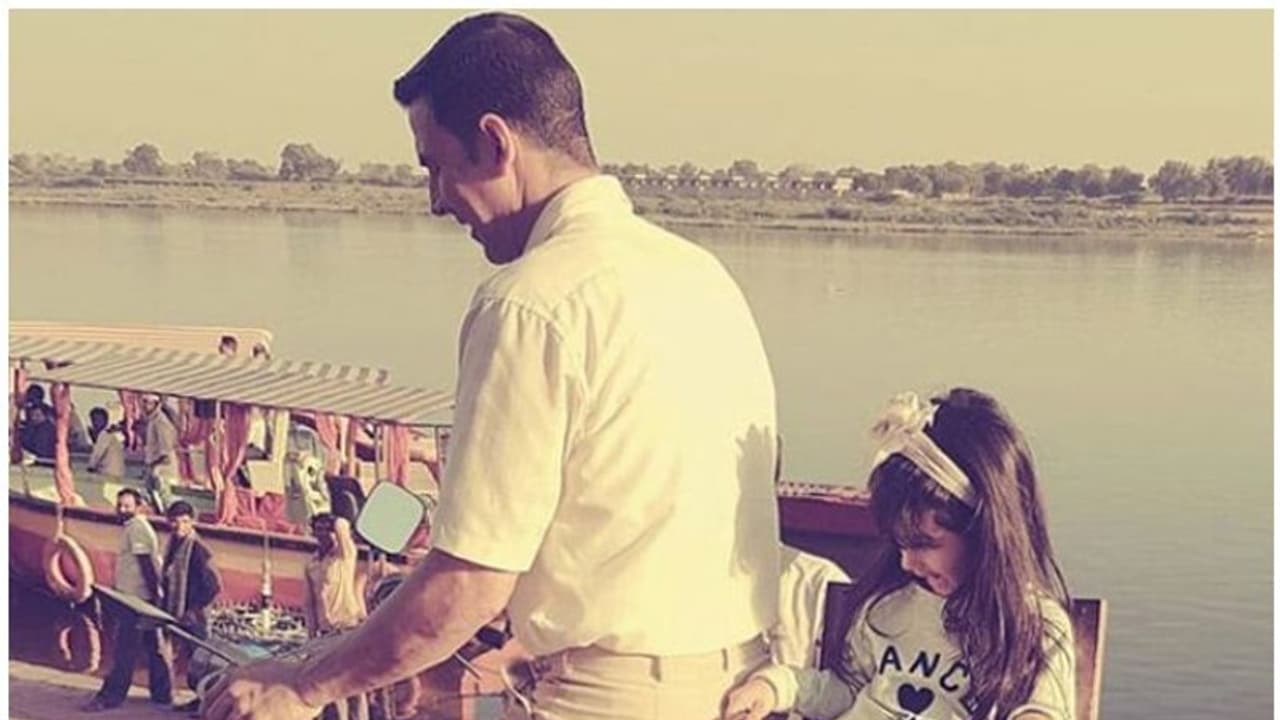 അച്ഛനെ പോലെ കുഞ്ഞ് നിതാരയും; അക്ഷയ് കുമാറിന്റെ മകളുടെ വര്ക്ക് ഔട്ട് വീഡിയോ വൈറലാകുന്നു അച്ഛനെ പോലെ കുഞ്ഞ് നിതാരയും; അക്ഷയ് കുമാറിന്റെ മകളുടെ വര്ക്ക് ഔട്ട് വീഡിയോ വൈറലാകുന്നു