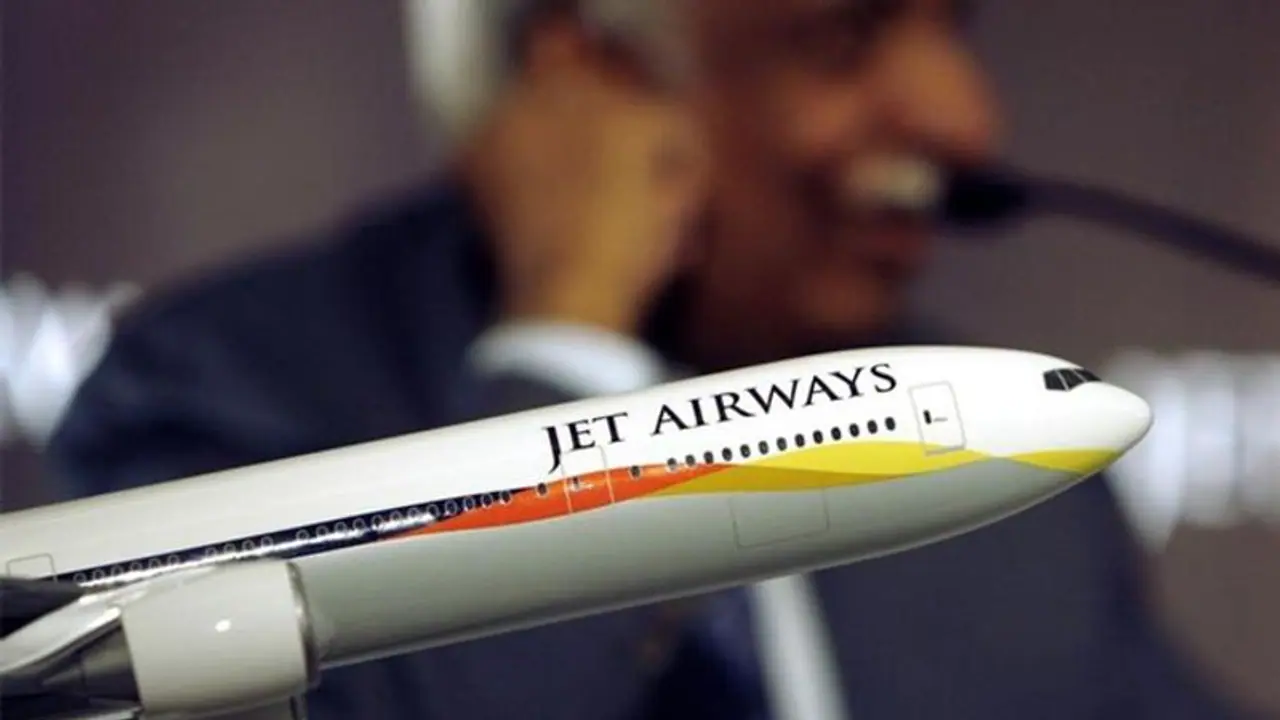 ജെറ്റ് പ്രതിസന്ധി: രക്ഷാപ്രവര്ത്തനവുമായി ബാങ്ക് കൂട്ടായ്മ; ഖത്തര് എയര്വേസും ഇന്ഡിഗോയും രംഗത്ത് ജെറ്റ് പ്രതിസന്ധി: രക്ഷാപ്രവര്ത്തനവുമായി ബാങ്ക് കൂട്ടായ്മ; ഖത്തര് എയര്വേസും ഇന്ഡിഗോയും രംഗത്ത്