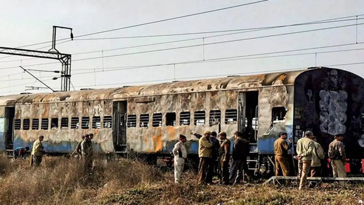 हिंदू आतंकवाद का झूठ गढ़ने के लिए कांग्रेस सरकार ने समझौता ब्लास्ट के असली आरोपियों को कराया फरार