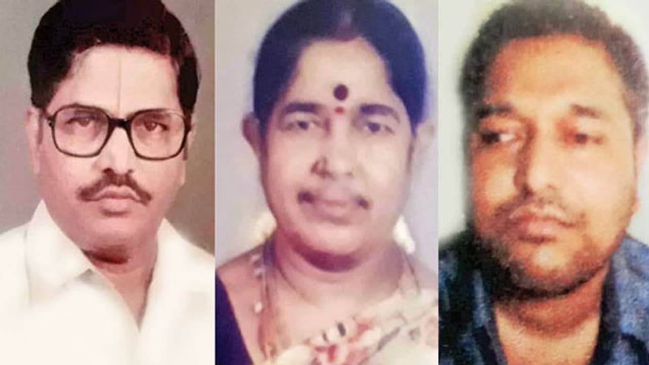 கொடுத்த கடனை திருப்பி தராததால் ஒரே குடும்பத்தை சேர்ந்த 3 பேர் தற்கொலை..! கொடுத்த கடனை திருப்பி தராததால் ஒரே குடும்பத்தை சேர்ந்த 3 பேர் தற்கொலை..!