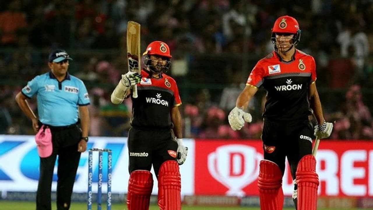 IPL 2019:RR ಗೆಲುವಿಗೆ 159 ರನ್ ಟಾರ್ಗೆಟ್ ನೀಡಿದ RCB IPL 2019:RR ಗೆಲುವಿಗೆ 159 ರನ್ ಟಾರ್ಗೆಟ್ ನೀಡಿದ RCB