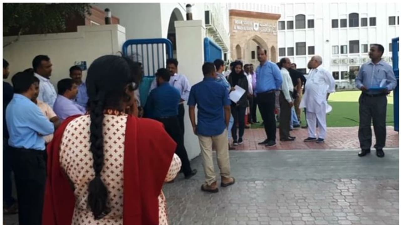 സ്കൂൾ ഫീസ് വർദ്ധനവിനെതിരെ കടുത്ത പ്രതിഷേധവുമായി പ്രവാസി രക്ഷിതാക്കൾ സ്കൂൾ ഫീസ് വർദ്ധനവിനെതിരെ കടുത്ത പ്രതിഷേധവുമായി പ്രവാസി രക്ഷിതാക്കൾ