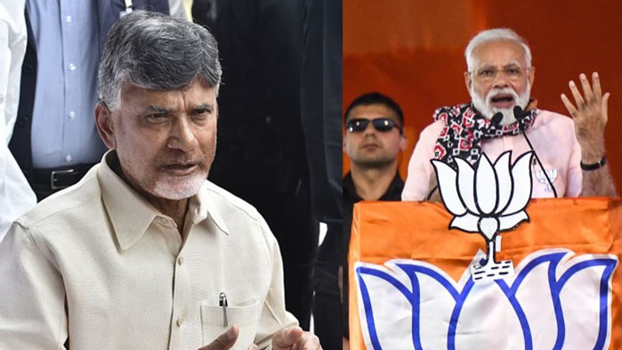 ప్రధాని మోదీపై ఈసీకి చంద్రబాబు ఫిర్యాదు ప్రధాని మోదీపై ఈసీకి చంద్రబాబు ఫిర్యాదు