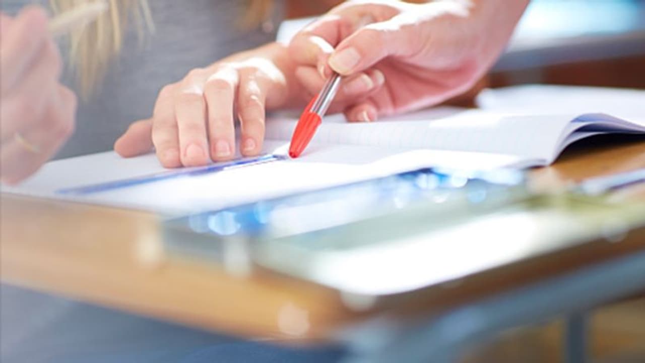 ലൈസന്‍സില്ലാതെ ട്യൂഷന്‍ നടത്തുന്ന പ്രവാസികള്‍ക്കെതിരെ നടപടി; പിടികൂടിയാല്‍ നാടുകടത്തും