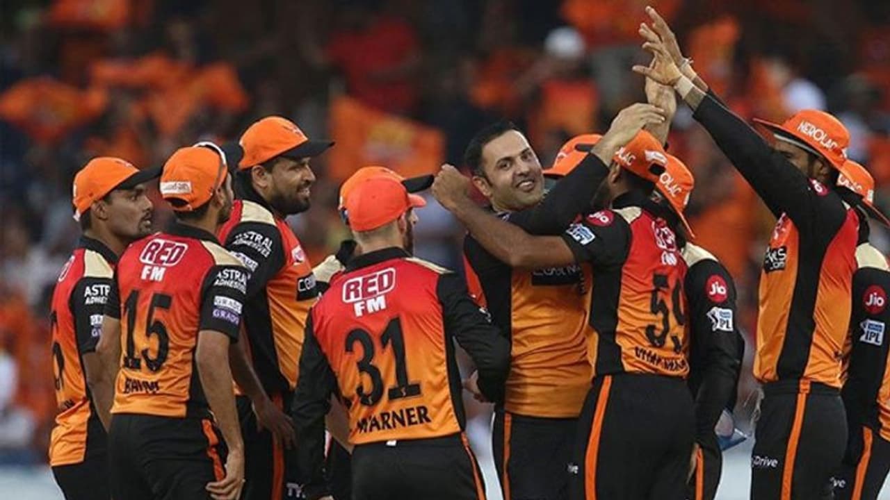 ಡೆಲ್ಲಿ ಬಗ್ಗುಬಡಿದು ಹ್ಯಾಟ್ರಿಕ್ ಬಾರಿಸಿದ ಸನ್ರೈಸರ್ಸ್! ಡೆಲ್ಲಿ ಬಗ್ಗುಬಡಿದು ಹ್ಯಾಟ್ರಿಕ್ ಬಾರಿಸಿದ ಸನ್ರೈಸರ್ಸ್!