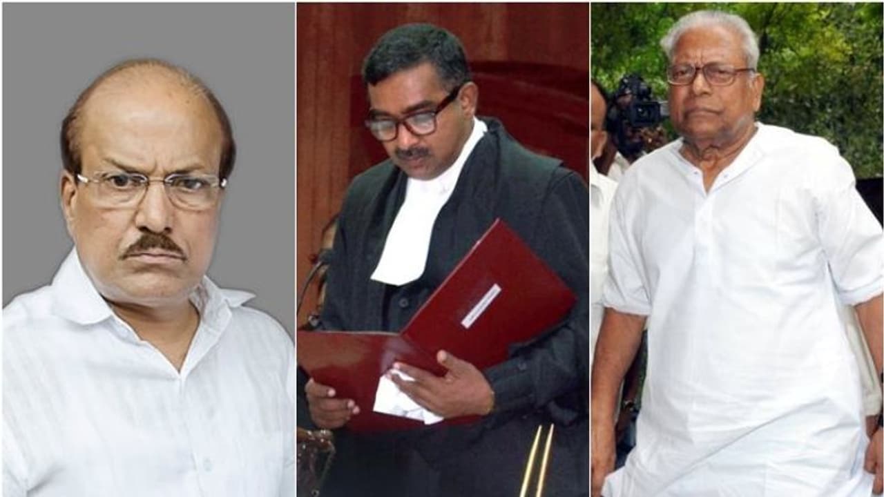 ഐസ്ക്രീം പാർലർ കേസ്; വി എസിന്റെ ഹർജി പരിഗണിക്കുന്നതിൽ നിന്ന് ജഡ്ജി പിന്മാറി ഐസ്ക്രീം പാർലർ കേസ്; വി എസിന്റെ ഹർജി പരിഗണിക്കുന്നതിൽ നിന്ന് ജഡ്ജി പിന്മാറി