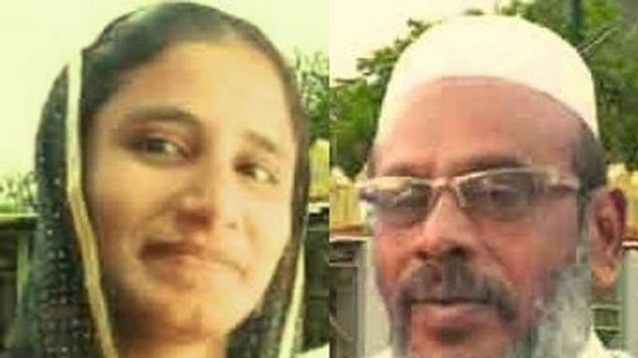 முதியவருடன் கள்ளக்காதல் ! உல்லாசத்துக்கு மறுத்ததால் காதலியை போட்டுத் தள்ளிய காதலன் தூக்கில் தொங்கி தற்கொலை !! முதியவருடன் கள்ளக்காதல் ! உல்லாசத்துக்கு மறுத்ததால் காதலியை போட்டுத் தள்ளிய காதலன் தூக்கில் தொங்கி தற்கொலை !!