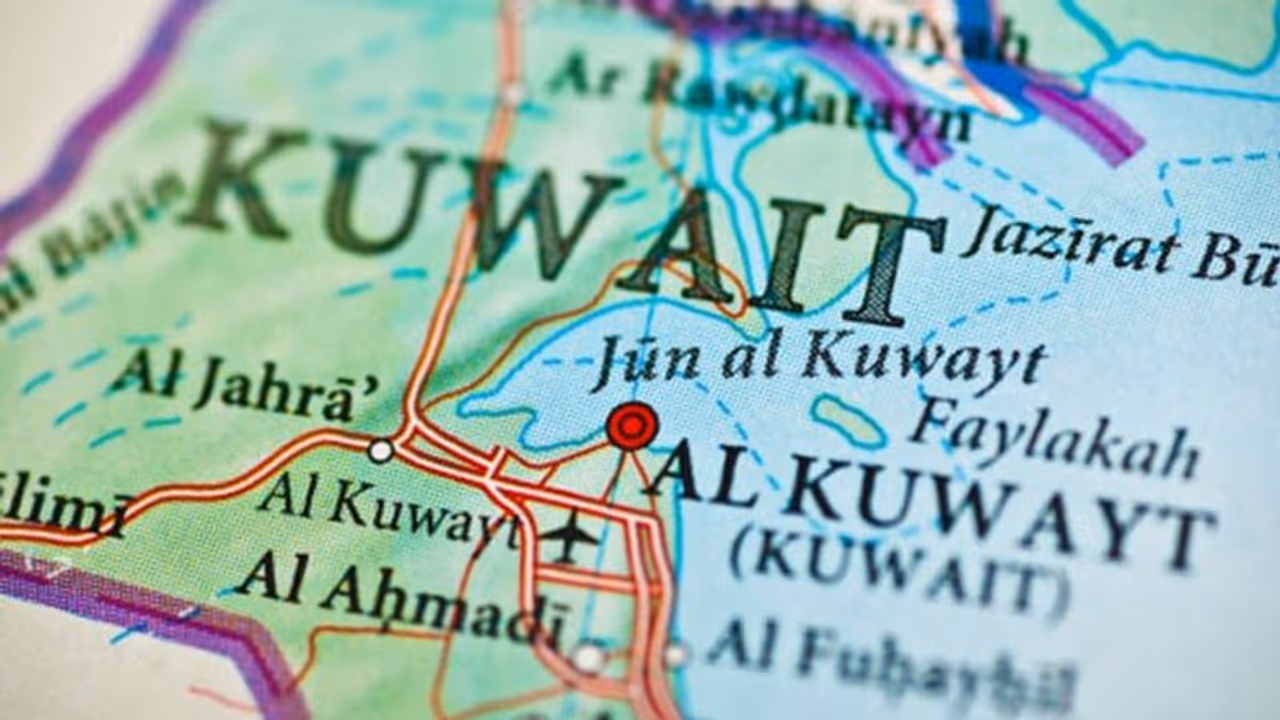 കുവെത്തിൽ നിന്ന് പതിനായിരം വിദേശികളെ നാടുകടത്തി