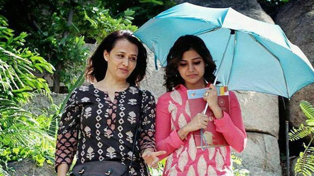 சமந்தாவின் "சூப்பர் டீலக்ஸ்" படம் எப்படி?... மருமகள் நடிப்பு குறித்து மாமியார் அமலா கொடுத்த கமெண்ட்...!