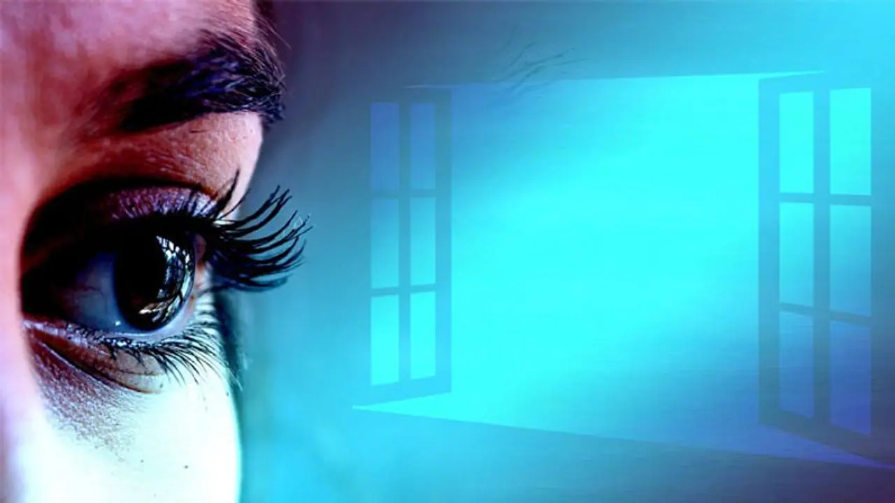 'രണ്ടുതരം സാഹചര്യങ്ങളിലെ പെണ്ണുങ്ങളാണ് വിഷയം'; ഡോ. സി.ജെ ജോണ് പറയുന്നു 'രണ്ടുതരം സാഹചര്യങ്ങളിലെ പെണ്ണുങ്ങളാണ് വിഷയം'; ഡോ. സി.ജെ ജോണ് പറയുന്നു