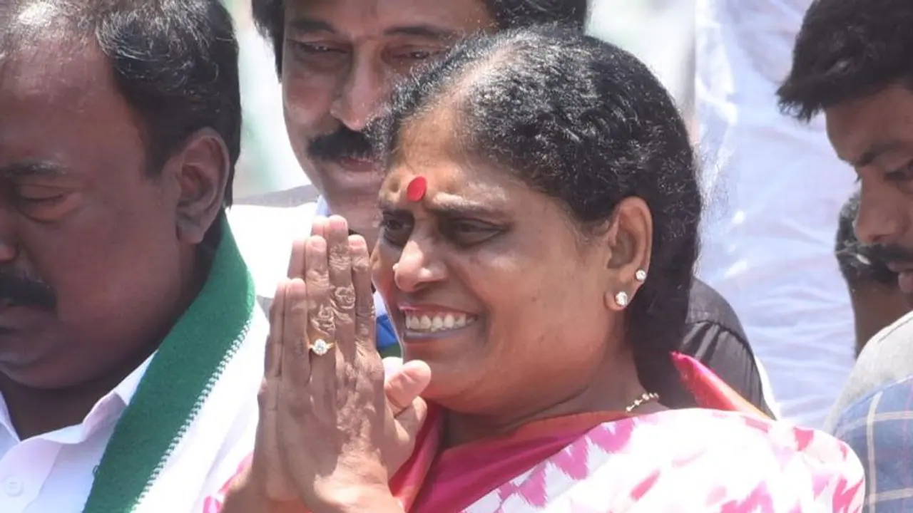 నల్లకాలువలో ఇచ్చిన హామీ మేరకే పార్టీ:వైఎస్ఆర్సీపీ ప్లీనరీలో వైఎస్ విజయమ్మ నల్లకాలువలో ఇచ్చిన హామీ మేరకే పార్టీ:వైఎస్ఆర్సీపీ ప్లీనరీలో వైఎస్ విజయమ్మ