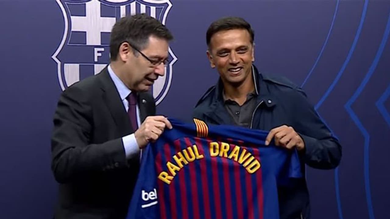 രാഹുല് ദ്രാവിഡ് ക്യാംപ് നൂവില്; മെസിയെ കുറിച്ച് ഇതിനേക്കാള് കൂടുതല് ഇനി എന്ത് പറയാനാണ് വീഡിയോ രാഹുല് ദ്രാവിഡ് ക്യാംപ് നൂവില്; മെസിയെ കുറിച്ച് ഇതിനേക്കാള് കൂടുതല് ഇനി എന്ത് പറയാനാണ് വീഡിയോ