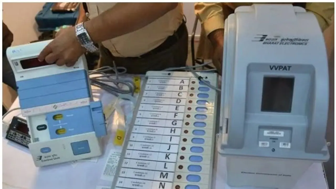 தமிழகத்தில் முதன்முறையாக உள்ளாட்சி தேர்தலில் வாக்குப்பதிவு இயந்திரங்கள்... மாஸ் காட்டும் தேர்தல் ஆணையம்..! தமிழகத்தில் முதன்முறையாக உள்ளாட்சி தேர்தலில் வாக்குப்பதிவு இயந்திரங்கள்... மாஸ் காட்டும் தேர்தல் ஆணையம்..!