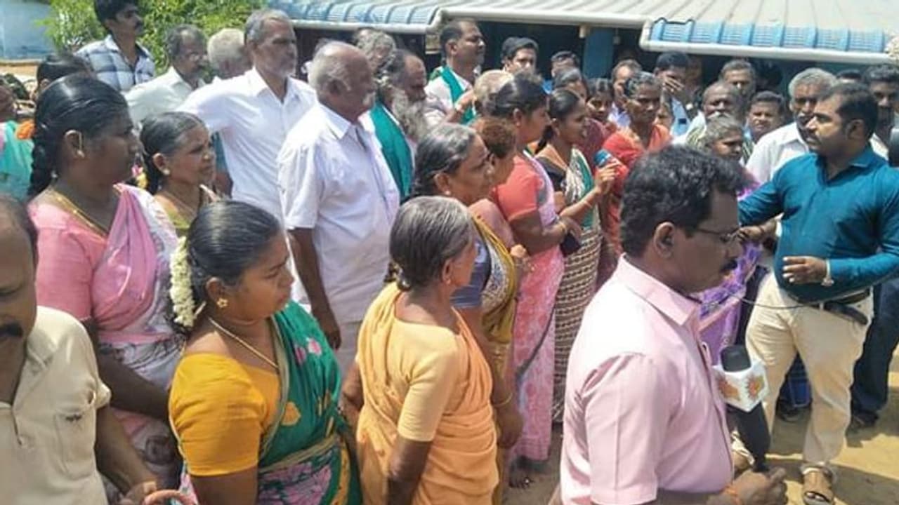 8 வழிச்சாலை அறிவிப்பாணை ரத்து... சங்கடத்தில் எடப்பாடி பழனிச்சாமி..! மகிழ்ச்சியில் பொதுமக்கள்..! 8 வழிச்சாலை அறிவிப்பாணை ரத்து... சங்கடத்தில் எடப்பாடி பழனிச்சாமி..! மகிழ்ச்சியில் பொதுமக்கள்..!