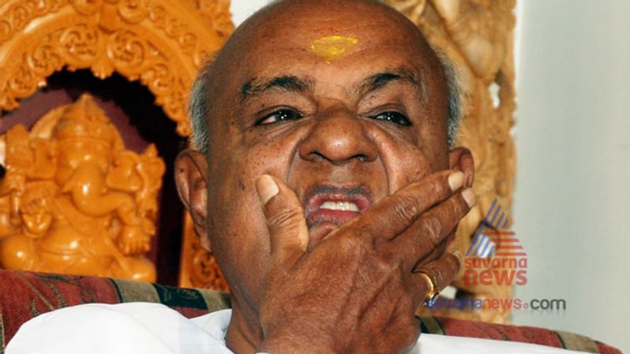 ದೋಸ್ತಿ ಪಡೆಗೆ ತುಮಕೂರಲ್ಲಿ ಕೊನೆ ಕ್ಷಣದ ಸರ್ಪೈಸ್ ಕೊಟ್ಟ ರೆಬಲ್ಸ್! ದೋಸ್ತಿ ಪಡೆಗೆ ತುಮಕೂರಲ್ಲಿ ಕೊನೆ ಕ್ಷಣದ ಸರ್ಪೈಸ್ ಕೊಟ್ಟ ರೆಬಲ್ಸ್!