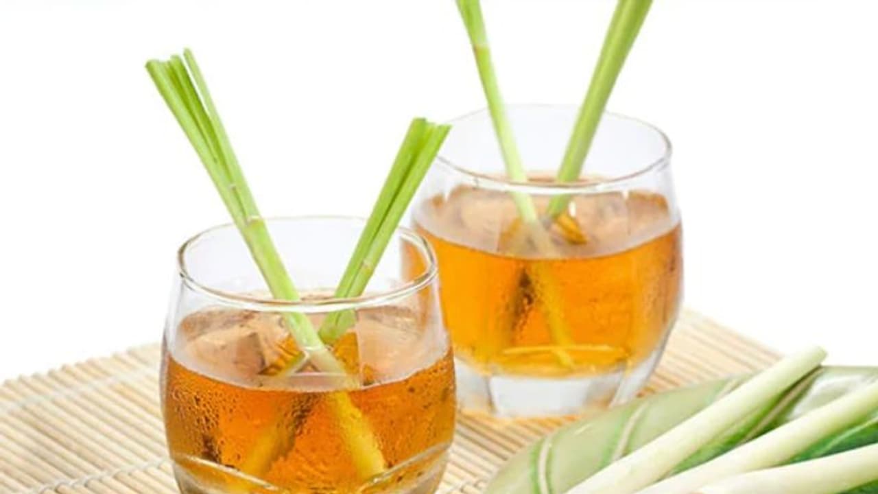 ലെമണ്ഗ്രാസ് ചായയുടെ ഗുണങ്ങള് അറിയാമോ? ലെമണ്ഗ്രാസ് ചായയുടെ ഗുണങ്ങള് അറിയാമോ?