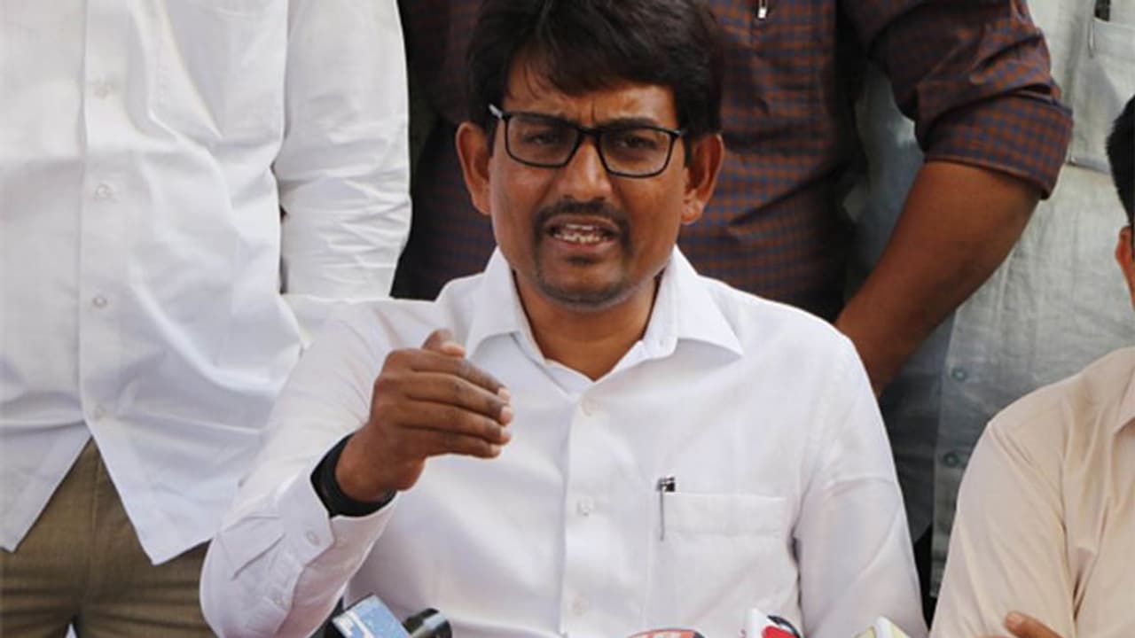 ഗുജറാത്ത് ഉപതെരഞ്ഞെടുപ്പ് സ്ഥാനാര്‍ത്ഥികളെ പ്രഖ്യാപിച്ചു; അല്‍പേഷ് ഠാക്കൂര്‍ ബിജെപി സ്ഥാനാര്‍ത്ഥി