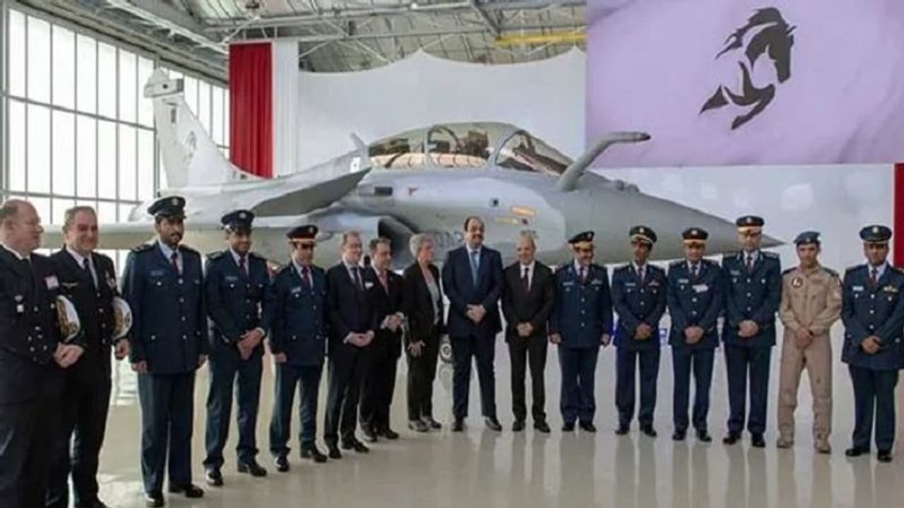 ರಂಗೋಲಿ ಕೆಳಗೆ ತೂರಿದ ಪಾಕ್: ಪೈಲಟ್ಗೆ ರಹಸ್ಯ ರಫೆಲ್ ತರಬೇತಿ? ರಂಗೋಲಿ ಕೆಳಗೆ ತೂರಿದ ಪಾಕ್: ಪೈಲಟ್ಗೆ ರಹಸ್ಯ ರಫೆಲ್ ತರಬೇತಿ?