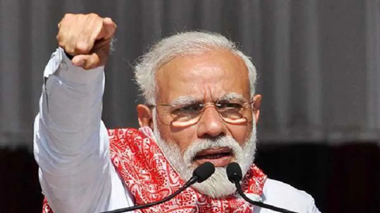 LDF, UDF looting Kerala: Prime Minister Modi