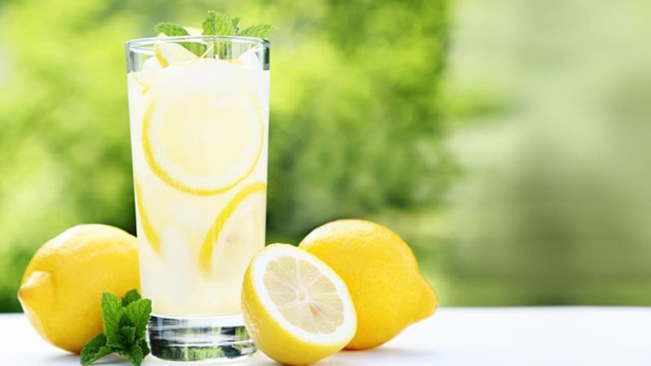 ചൂടല്ലേ, ശരീരം തണുപ്പിക്കാൻ 3 തരം പാനീയങ്ങൾ ചൂടല്ലേ, ശരീരം തണുപ്പിക്കാൻ 3 തരം പാനീയങ്ങൾ