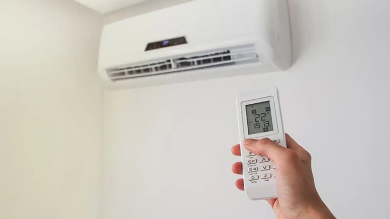 20,000 के डिस्काउंट पर घर लाएं 1.5 टन का AC, ऑफ सीजन में करें बड़ी सेविंग