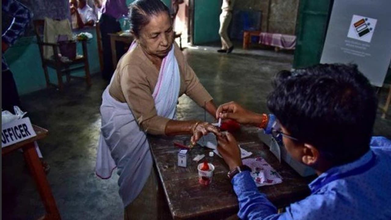 ಮಧ್ಯರಾತ್ರಿ 1ರವರೆಗೆ ಮತದಾನ! ಮಧ್ಯರಾತ್ರಿ 1ರವರೆಗೆ ಮತದಾನ!